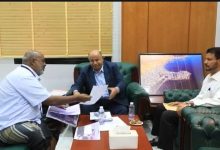 محافظ حضرموت يطلع على جاهزية مطار الريان الدولي لإعادة تدشين الرحلات الجوية