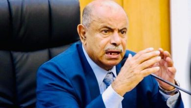 محافظ حضرموت يعلن نجاح عملية (استلام المعسكرات) في المحافظة