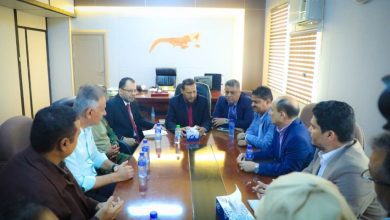 محافظ عدن يؤكد أهمية العمل كمنظومة متكاملة والتركيز على المشاريع الخدمية