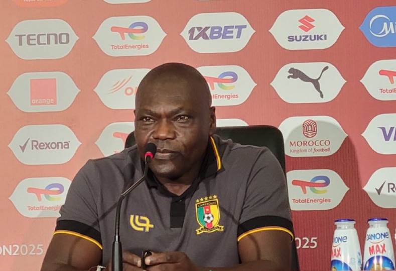 ديفيد باجو المدير الفني لمنتخب الكاميرون