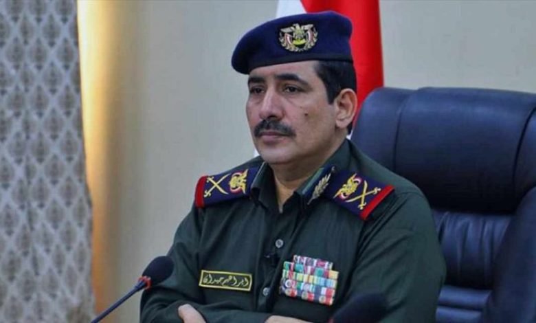 وزير الداخلية يوجه مدراء الأمن في المحافظات المحررة بمنع الجبايات غير القانونية