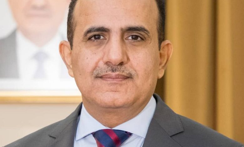 وزير الصحة يؤكد على ضرورة الالتزام المؤسسي والوظيفي في قطاعات الوزارة المختلفة