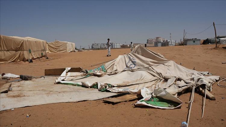أكثر من ألفي أسرة نازحة تضررت جراء الأمطار والعواصف في مأرب