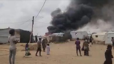 ألسنة اللهب تلتهم خيام النازحين في مأرب وتثير حالة من الذعر