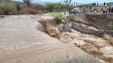 ارتفاع ضحايا السيول في المخا وموزع إلى 21 وفاة بعد العثور على مفقود