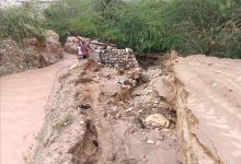 استمرار انهيار السواقي الزراعية والطرقات جراء الأمطار الغزيرة والسيول بمديرية حجر