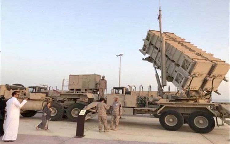 الدفاعات السعودية تتصدى لهجوم جوي.. إسقاط 3 مسيّرات قادمة من إيران فجر الأربعاء