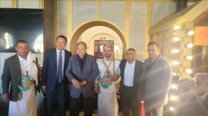 الرئيس علي ناصر يحضر مأدبة غداء بمناسبة حفل زفاف إبراهيم علي الصوفي