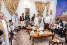 السفير باحميد يستقبل أعضاء البعثة الدبلوماسية وعدداً من أبناء الجالية اليمنية بمناسبة عيد الفطر المبارك