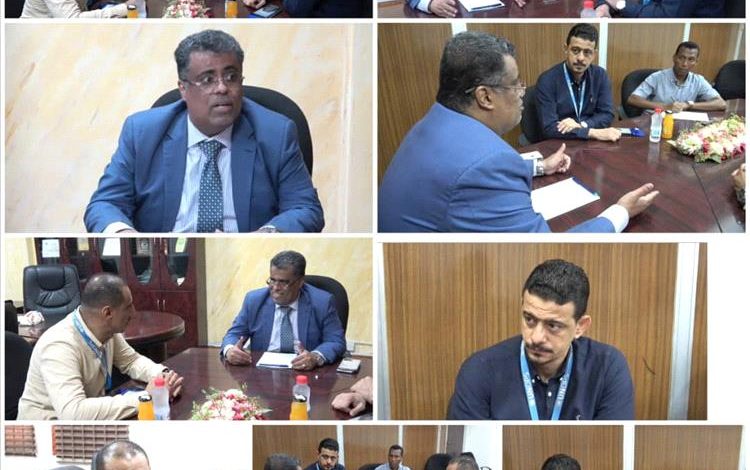 الشاذلي يناقش أداء مكاتب الأشغال والسياحة بعدن ويشدد على الانضباط وتعزيز الرقابة