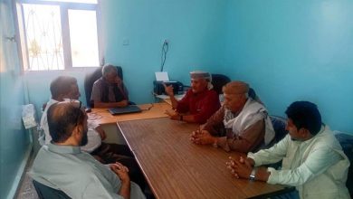 القائم بأعمال الأمين العام للمجلس المحلي مديرية حبان بشبوة يتفقد مستوى الانضباط الوظيفي عقب إجازة عيد الفطر