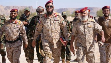 اللواء طامش يشيد بجهود معالي وزير الدفاع ويدعو للتعاون معه لتصحيح ملف الجيش