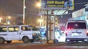 انفراجة مرتقبة في أزمة الغاز بعدن.. دعوات لوقف التهافت وتنظيم التعبئة