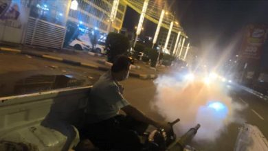 بتوجيهات مدير عام المديرية أحمد الداؤودي..
صحة البيئة بالمنصورة تنفذ حملة الرش الضبابي لمكافحة البعوض عقب الأمطار التي شهدتها عدن