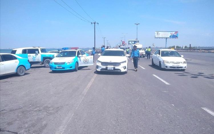 تحرك مروري مفاجئ في العاصمة المؤقتة عدن.. حملة لضبط المخالفين بعد انتهاء المهلة