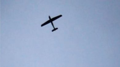 تحليق مكثف للطائرات الاستطلاعية في الحديدة بعد الهجوم الصاروخي الحوثي على إسرائيل