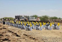 تعز .الخلية الإنسانية تسيّر قافلة إغاثية لمنكوبي السيول في الزهاري والمشالحة.