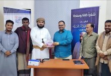 رجل الخير والعطاء الشيخ ناصر بن أحمد بن علي جابر ابو صهيب يزور اللجنة الشبابية بالعقاد في مشهد يفيض بالوفاء