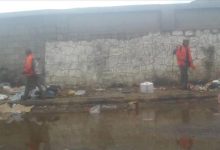 رش رذاذي في خور مكسر للحد من انتشار الأوبئة بعد الأمطار