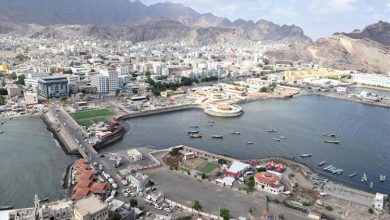 شرطة السير تكشف تفاصيل حادثة دهس طفلة بعدن وتوضح حقيقة الإفراج عن السائق