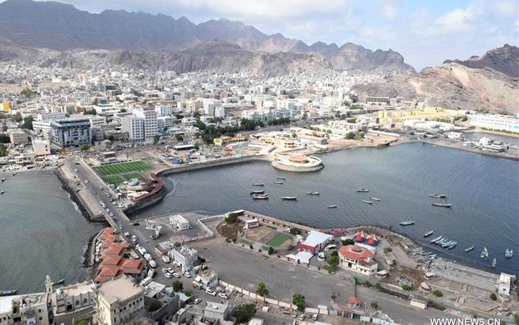 شرطة السير تكشف تفاصيل حادثة دهس طفلة بعدن وتوضح حقيقة الإفراج عن السائق