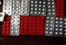 عدن: القبض على مروّجي مخدرات بحوزتهم أسلحة وقنبلة هجومية في عمليتين متفرقتين