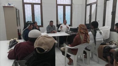 قطاع الصحة في سرار يافع يرفع نداء استغاثة لمحافظ أبين: نقص حاد في الكوادر والأجهزة يهدد الخدمات الطبية