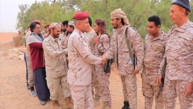 قيادة مجلس الاسناد بأمانة العاصمة تعايد الأبطال في جبهات مأرب