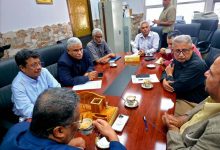 لقاء هام بين مدير عام شركة النفط ووكيل العاصمة عدن ومدير صندوق النظافة