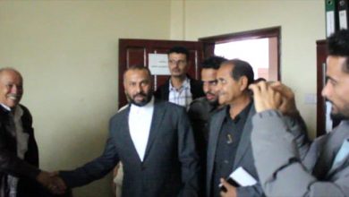 محافظ الضالع يطلع على مستوى الانضباط الوظيفي في عدد من المكاتب التنفيذية