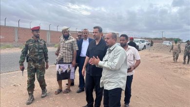 محافظ لحج " الحالمي " يعقد اجتماعاً مع قيادة مؤسسة المياه والصرف الصحي