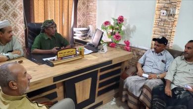 مدير الصحة بالمهرة يتفقد الانضباط الوظيفي بمستشفى الغيضة ومركز الغسيل الكلوي عقب إجازة عيد الفطر