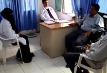 مدير صحة خنفر يتفقد مركز العزل بالكود ويشيد بجهود الكادر الطبي بعد العيد