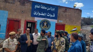 مدير عام شرطة الضالع يتفقد الوحدات الأمنية بالمحافظة ويشدد على الإنضباط الأمني