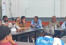 مدير عام صندوق النظافة بعدن يشيد بجهود العمال خلال المنخفض الجوي