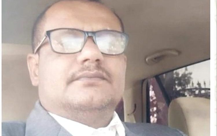 مدير عام ضرائب لحج ينفي صلة مكتبه بإشكالية ضريبة القات في منفذ العند