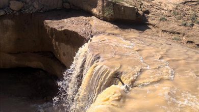 مدير عام مديرية القطن و مدير مكتب الاشغال يتفقدان بعض مناطق المديرية التي تعرضت للسيول