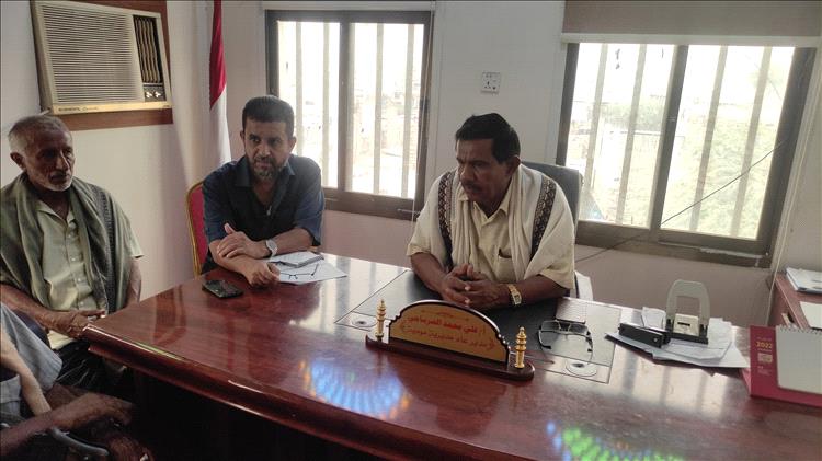 مدير عام مديرية مودية ينفذ نزولاً ميدانياً لتفقد سير العمل في المرافق الخدمية بعد إجازة العيد