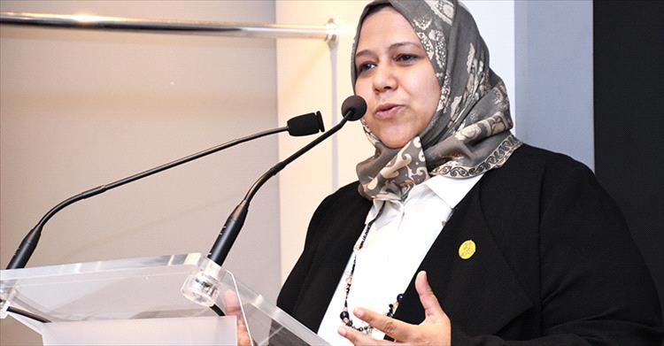 منى لقمان تدعو لمقاربة مهنية في التعيينات الدبلوماسية وتؤكد حساسية منصب واشنطن