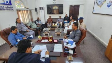 نائب مدير عام الاتصالات السلكية وللاسلكية بساحل حضرموت يترأس اجتماعاً طارئاً لمواجهة تداعيات المنخفض الجوي