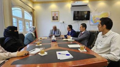 وزير الإدارة المحلية يناقش مع الجهاز المركزي للإحصاء آليات تطوير العمل الإحصائي