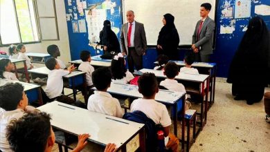 وزير التربية والتعليم (العبادي) يتفقد العملية التعليمية في عدد من المدارس في العاصمة المؤقتة عدن