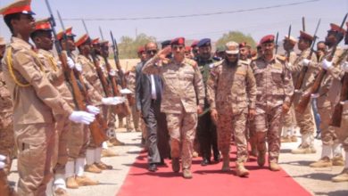 وزير الدفاع يطلع على جاهزية المنطقة العسكرية الأولى