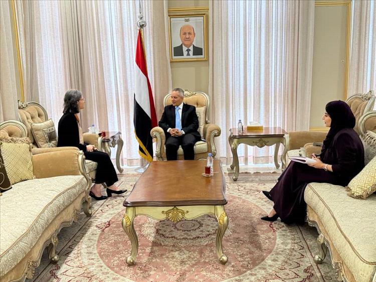 وزير الشؤون الاجتماعية والعمل يلتقي بسفيرة جمهورية فرنسا لدى بلادنا