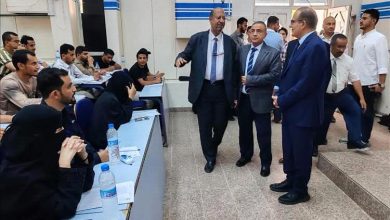وزير الصحة ورئيس جامعة عدن يدشنان أولى دورات امتحانات الكفاءة المهنية للكوادر الصحية لعام 2026