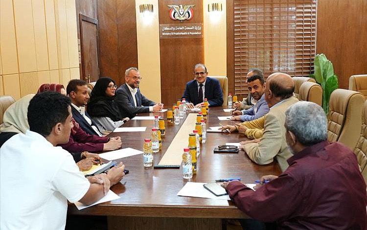 وزير الصحة يبحث مع وفد جامعة رستوك الألمانية تعزيز التعاون الأكاديمي والصحي