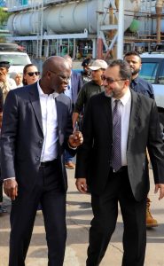 وزير الكهرباء  ونائب رئيس البنك الدولي يتفقدان محطة الحسوة ويستعرضان احتياجاتها الفنية