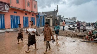 وفاة 9 أشخاص جراء سيول الأمطار في المخا وموزع غربي تعز