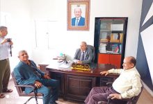 وكيل أول محافظة تعز الدكتور عبدالقوي المخلافي يطلع على الانضباط الوظيفي في المكاتب التنفيذية والمديريات عقب عيد الفطر