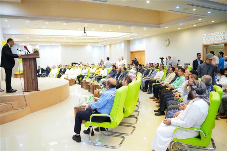 الاشول وباناجه يدشّنان تحول بنك القطيبي الإسلامي إلى بنك شامل بعدن